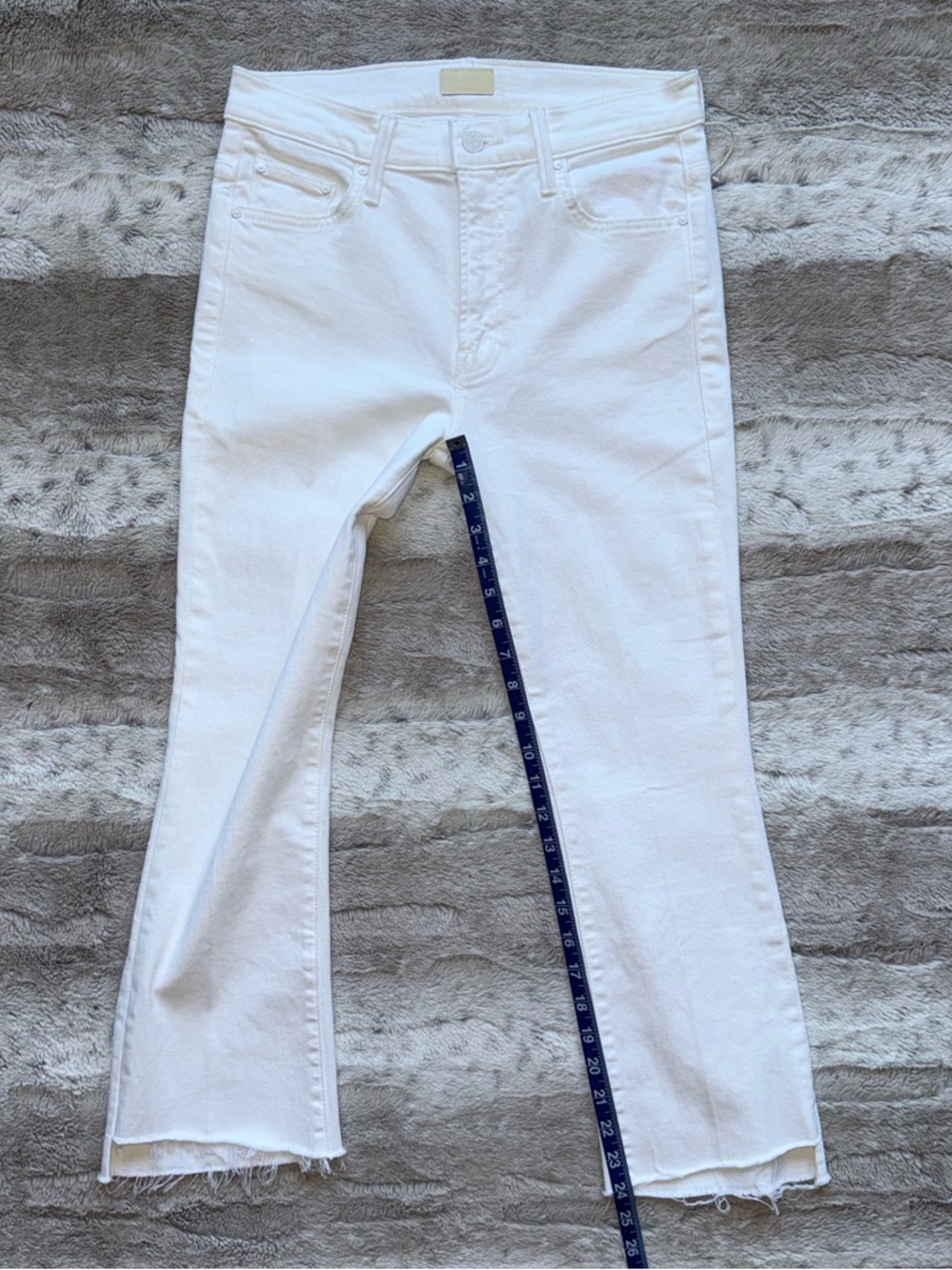 NWOT💕MOTHER LiL’ The Insider Crop Step Fray Jeans Size 27 - Picture 9 of 16
